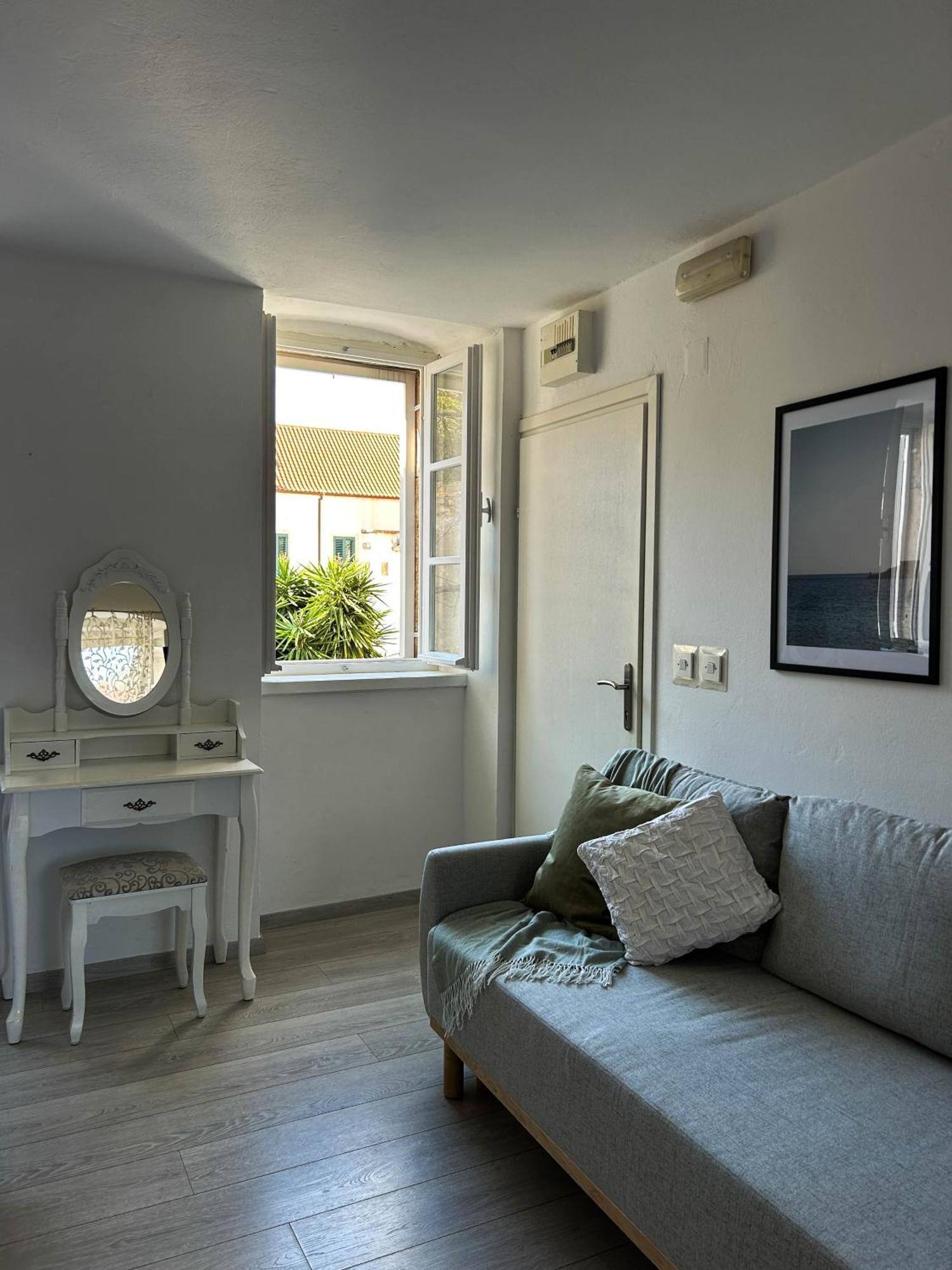 Iza Roka Apartments Dubrovnik Luaran gambar